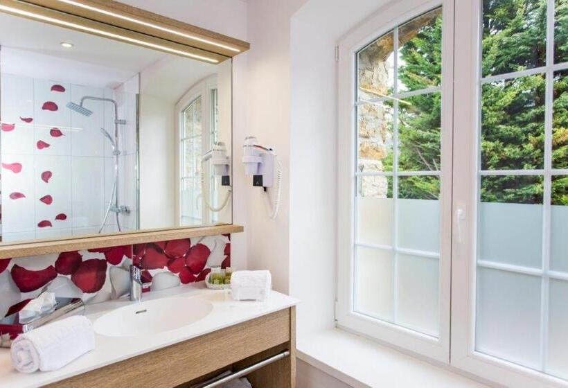 프레스티지 룸, Castel Damandre