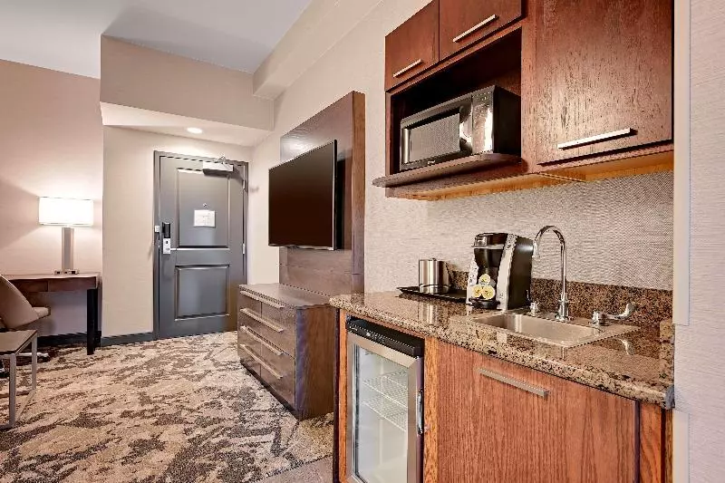 身障者適用スタンダードルーム, Doubletree By Hilton Denver International Airport
