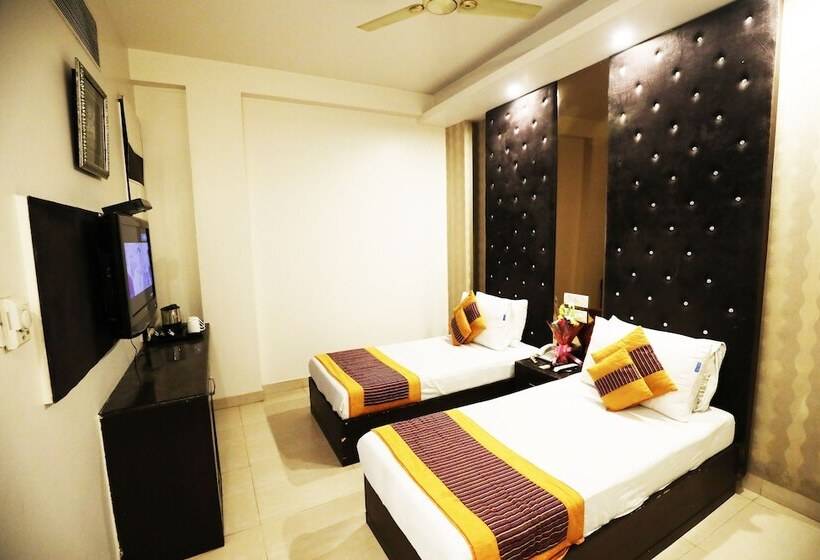 Номер Superior, Fabexpress Yug Villa Karol Bagh