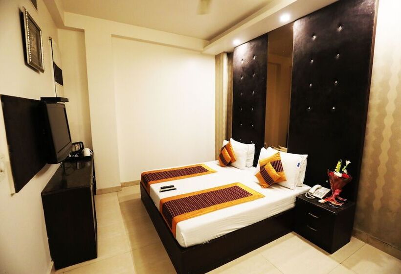 Номер Superior, Fabexpress Yug Villa Karol Bagh
