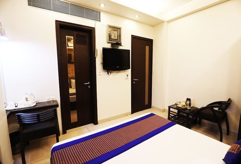 Номер Superior, Fabexpress Yug Villa Karol Bagh