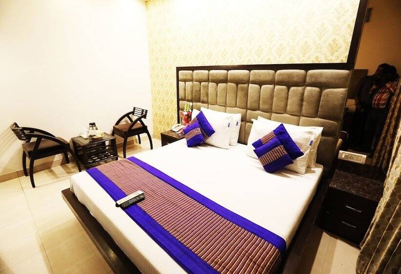 Номер Superior, Fabexpress Yug Villa Karol Bagh