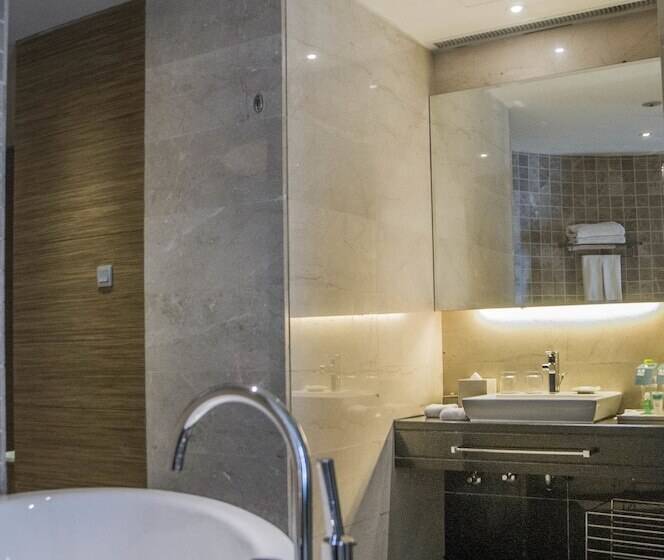 Lüks Süit, Four Points By Sheraton Qingdao, Chengyang