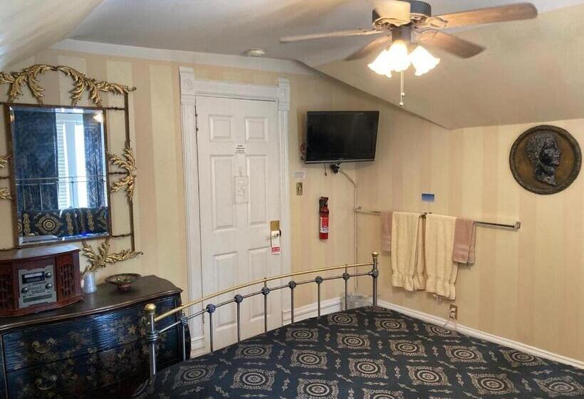 اتاق استاندارد با سرویس بهداشتی مشترک, The Villa Toscana