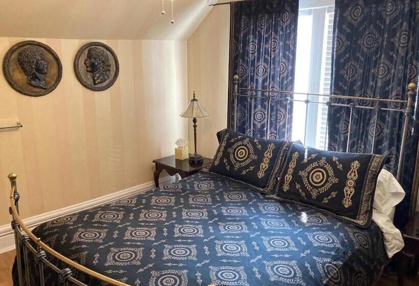 اتاق استاندارد با سرویس بهداشتی مشترک, The Villa Toscana