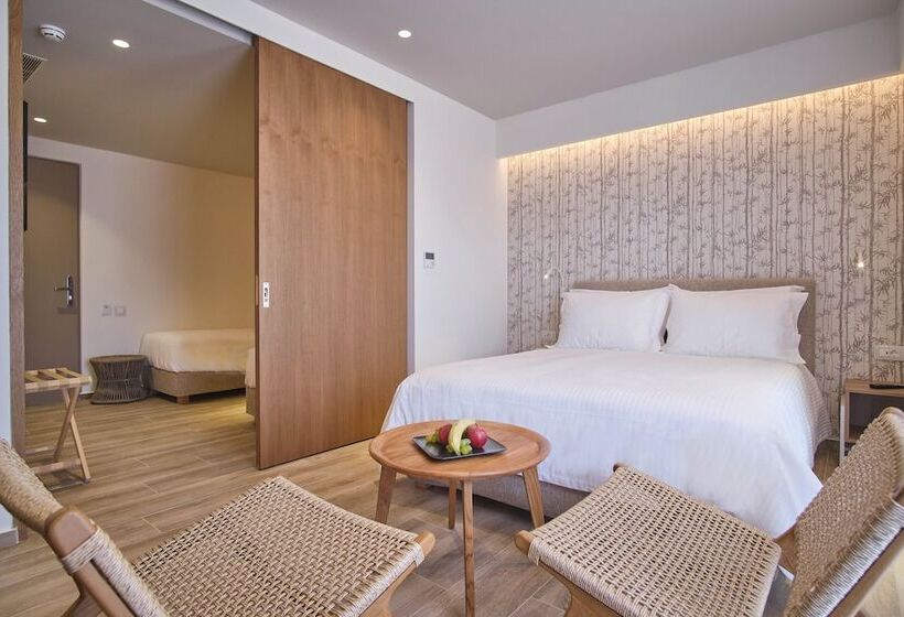 غرفة عائلية, Utopia Blu