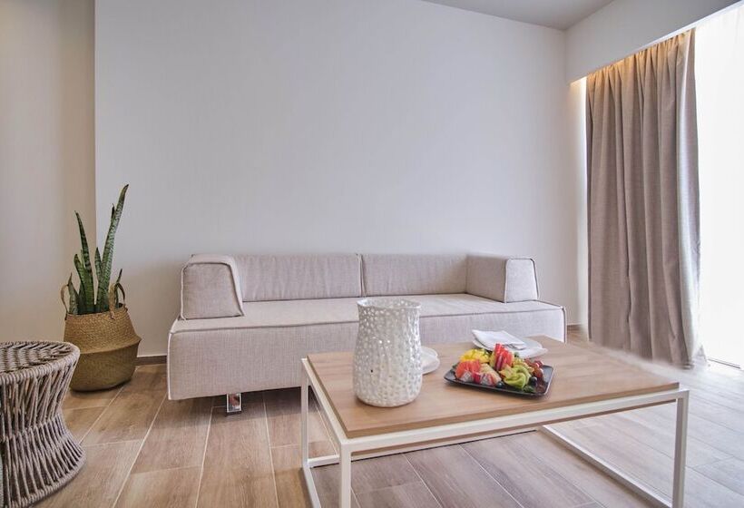 جناح جونيور مزوَّد بحمام سباحة, Utopia Blu