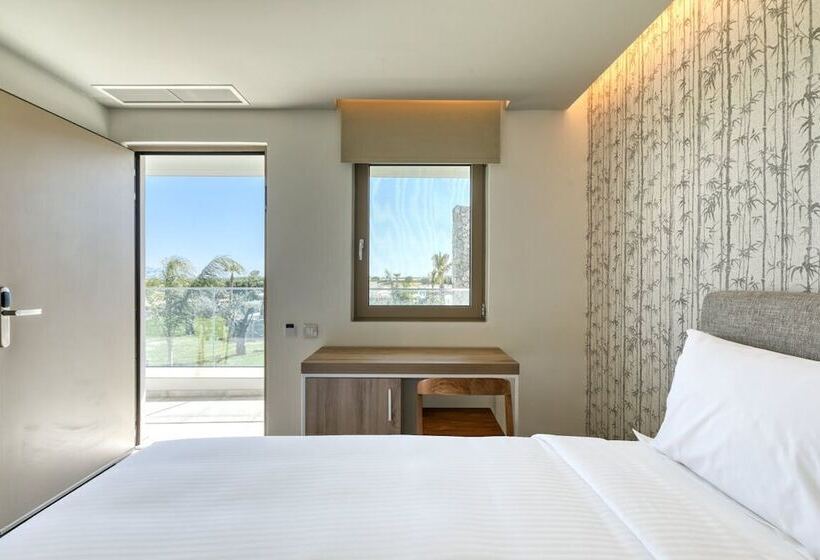 شقة أساسية غرفة واحدة, Utopia Blu