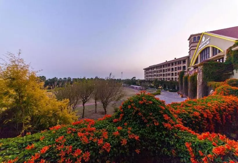 キングサイズベッドのデラックスルーム, Xiamen Royal Victoria