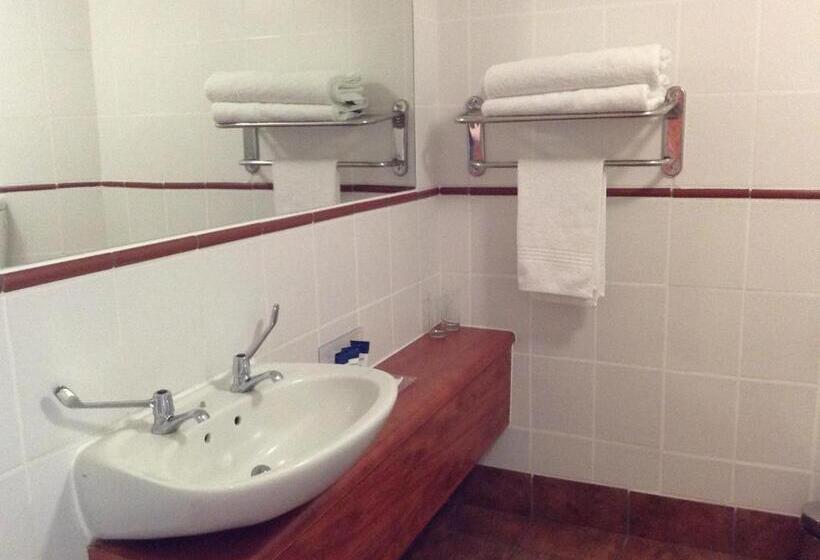 Люкс Кровать Кинг, Protea Hotel By Marriott Harrismith Montrose