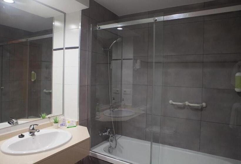 Четырехместный Номер Стандарт, Valhotel Residencia Tiempo Libre El Puig