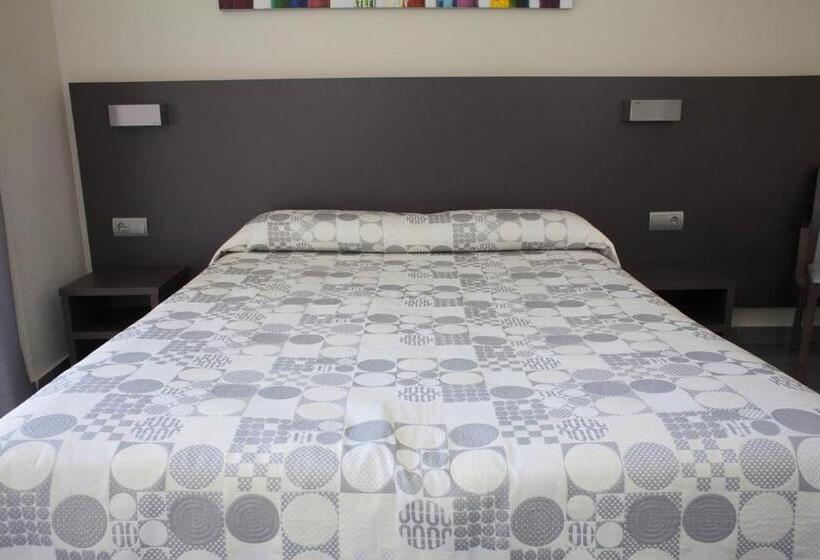 Четырехместный Номер Стандарт, Valhotel Residencia Tiempo Libre El Puig