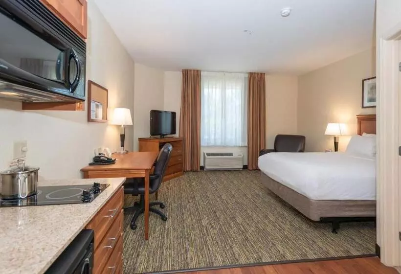 身障者適用スタンダードルーム, Candlewood Suites Mobile Downtown, An Ihg