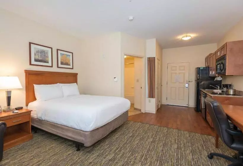 身障者適用スタンダードルーム, Candlewood Suites Mobile Downtown, An Ihg