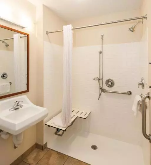 障害者適応デラックスルーム, Candlewood Suites Mobile Downtown, An Ihg