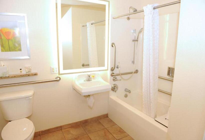 חדר סטנדרט מותאם לאדם עם מוגבלויות, Candlewood Suites Santa Maria, An Ihg