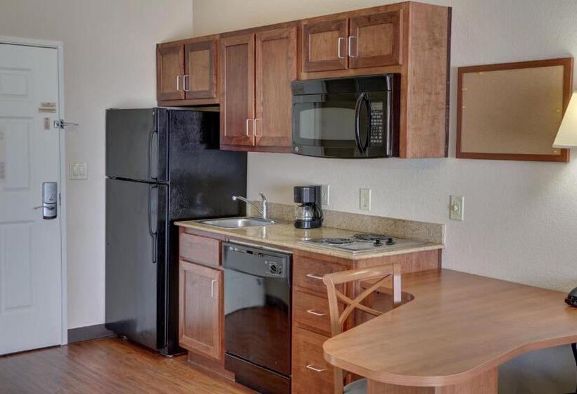Студия Стандарт, Candlewood Suites Texarkana, An Ihg