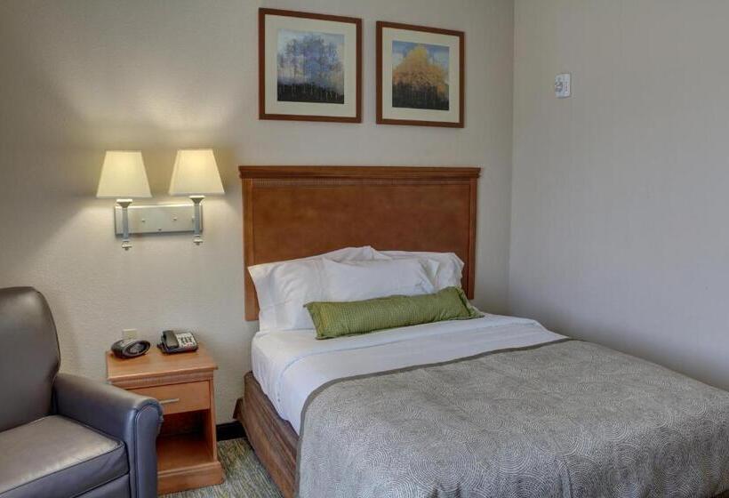 جناح, Candlewood Suites Texarkana, An Ihg