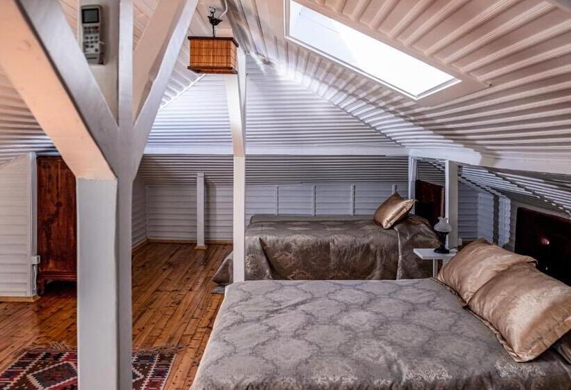 Camera Tripla Classica, Atelya Art