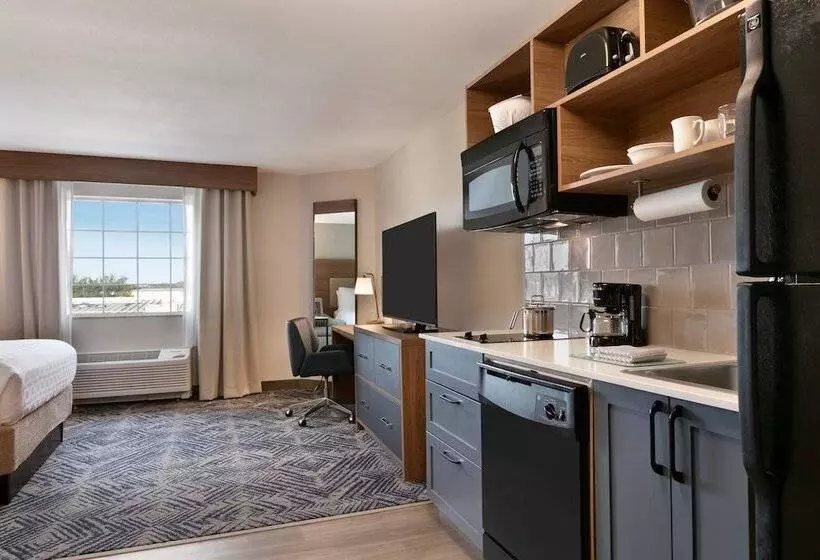 スタンダードスタジオ, Candlewood Suites Fayetteville Fort Bragg, An Ihg