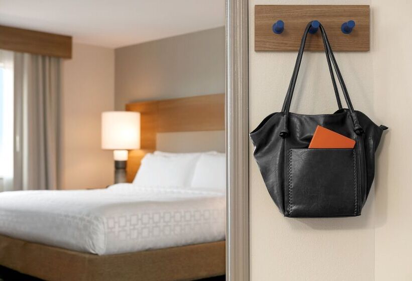 スタンダードスタジオ, Candlewood Suites Fayetteville Fort Bragg, An Ihg