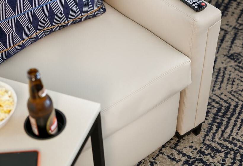 スタンダードスタジオ, Candlewood Suites Fayetteville Fort Bragg, An Ihg