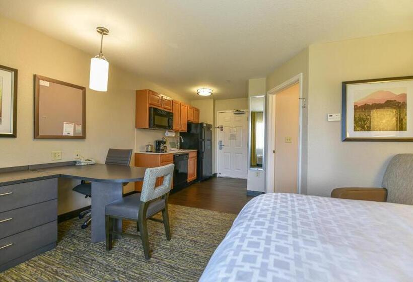 إستوديو قياسى, Candlewood Suites Medford, An Ihg