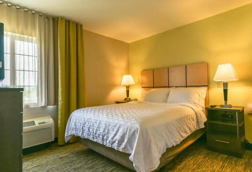 Люкс, Candlewood Suites Medford, An Ihg