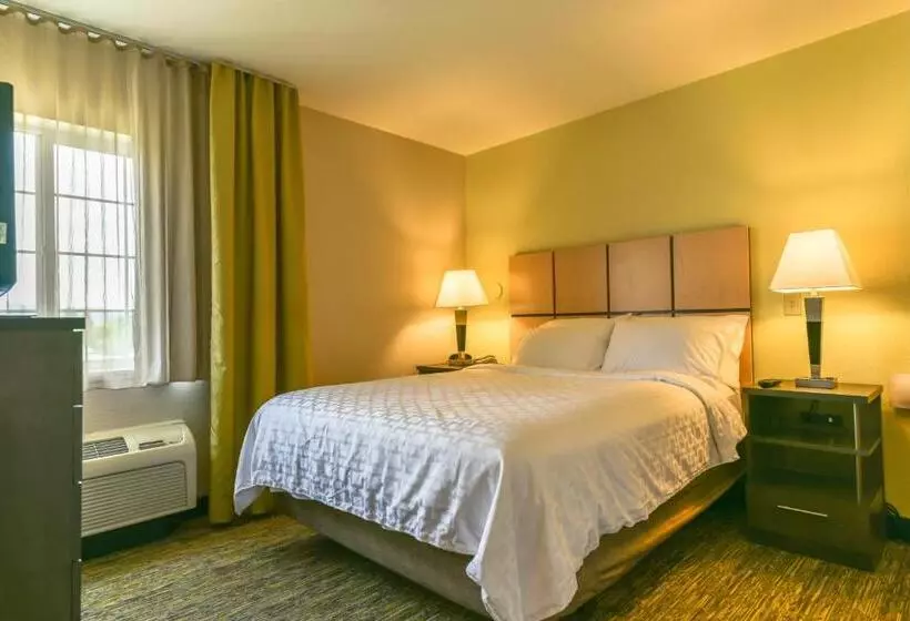 سوییت, Candlewood Suites Medford, An Ihg