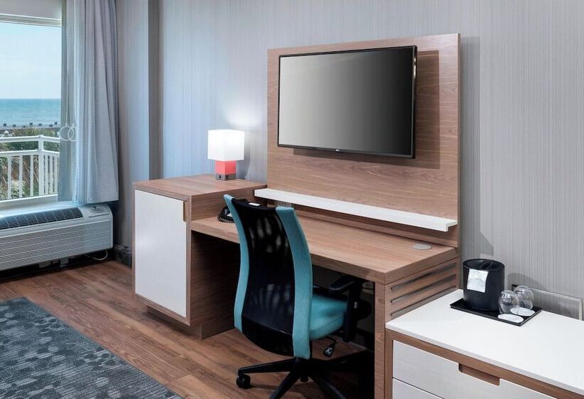 Люкс Вид на Море, Courtyard Carolina Beach