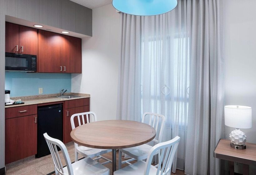 Люкс Вид на Море, Courtyard Carolina Beach