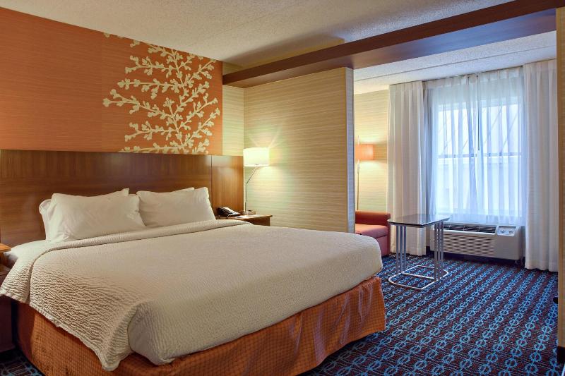 이그제큐티브 스위트 킹침대, Fairfield Inn Harrisburg Hershey