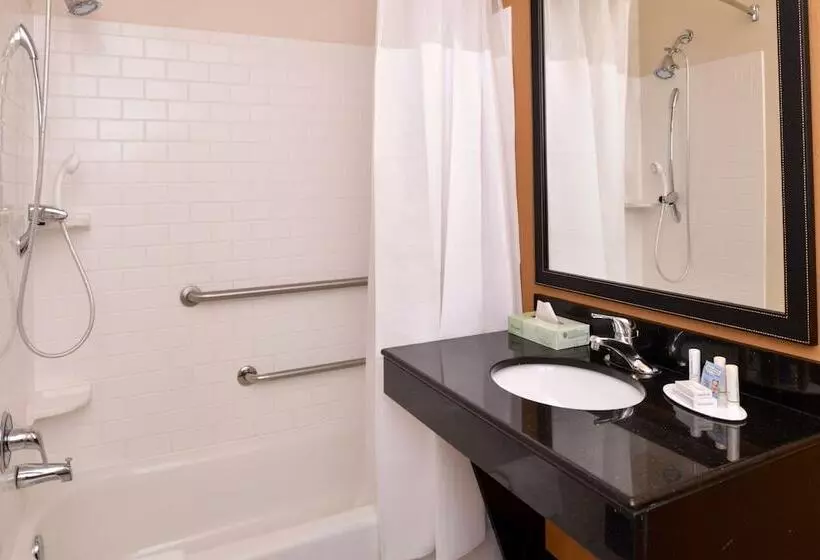 ２ダブルベッドのスタンダードルーム, Fairfield Inn And Suites By Marriott Fort Wayne