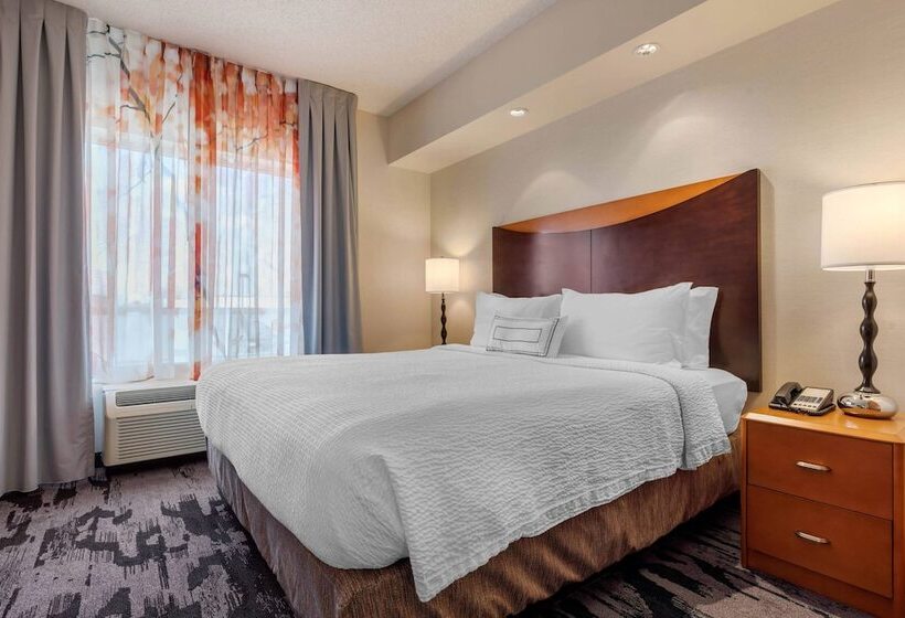 Junior Suite, Fairfield Inn & Suites By Marriott Rockford