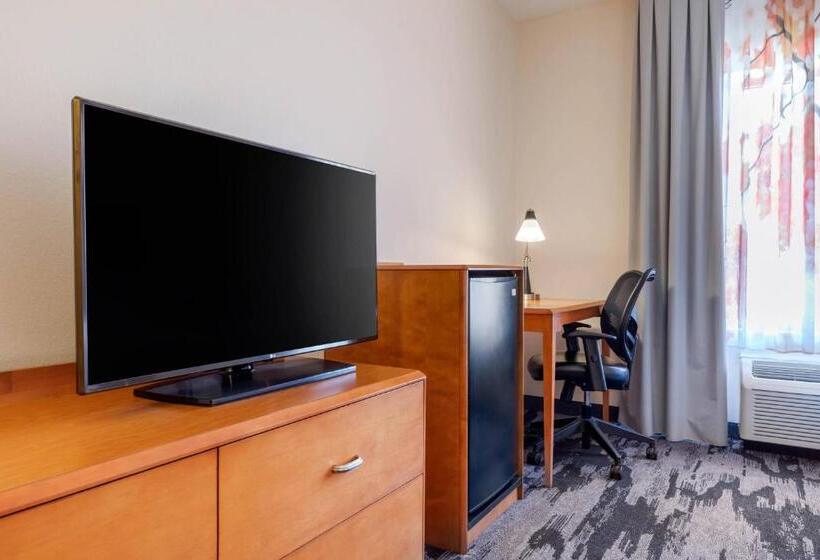 Deluxe Room Adapted for Disabled, Fairfield Inn & Suites By Marriott Rockford