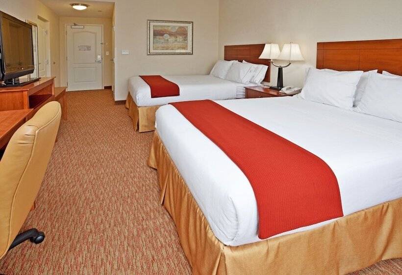 스탠다드 룸, Holiday Inn Express Hotel & Suites Greensboro   Airport Area, An Ihg