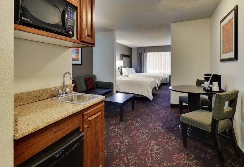 스위트, Holiday Inn Express Hotel & Suites Lancaster Lititz, An Ihg