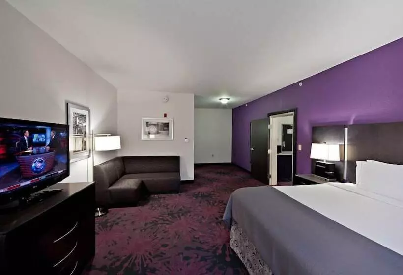 سوئیت برای معلولان, Holiday Inn Express & Suites Columbus   Polaris Parkway / Columbus, An Ihg