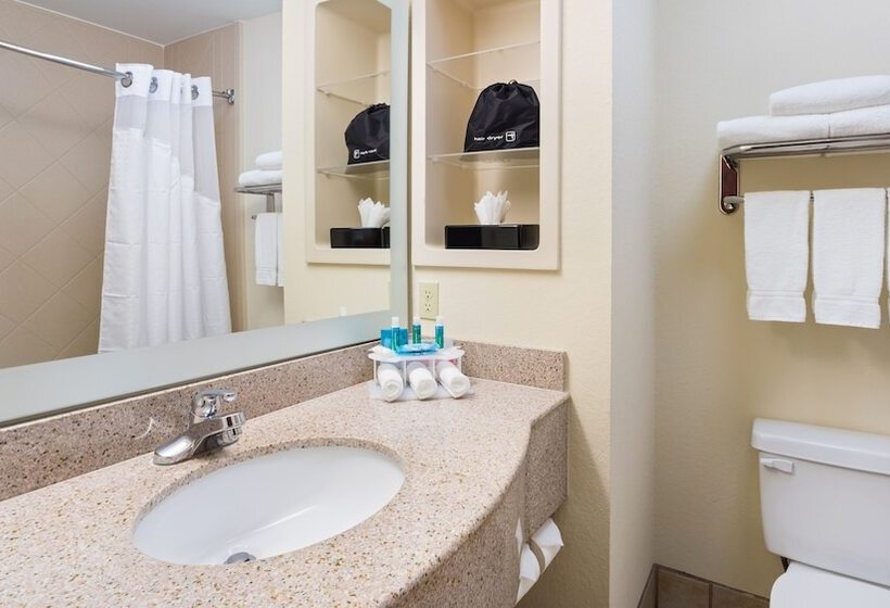 חדר סטנדרט, Holiday Inn Express & Suites Midland Loop 250, An Ihg