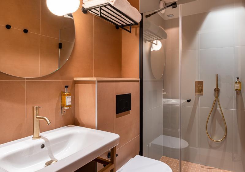 غرفة قياسية سرير كينج, Delta Hotels By Marriott Colonial Heights