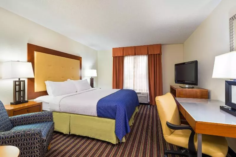 スタンダードルーム, Delta Hotels By Marriott Colonial Heights