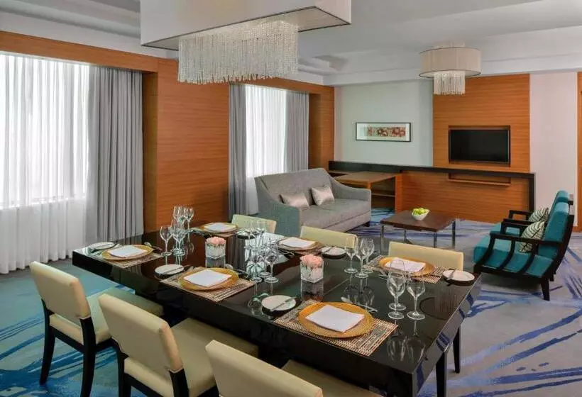 デラックススイート, Radisson Blu Cebu