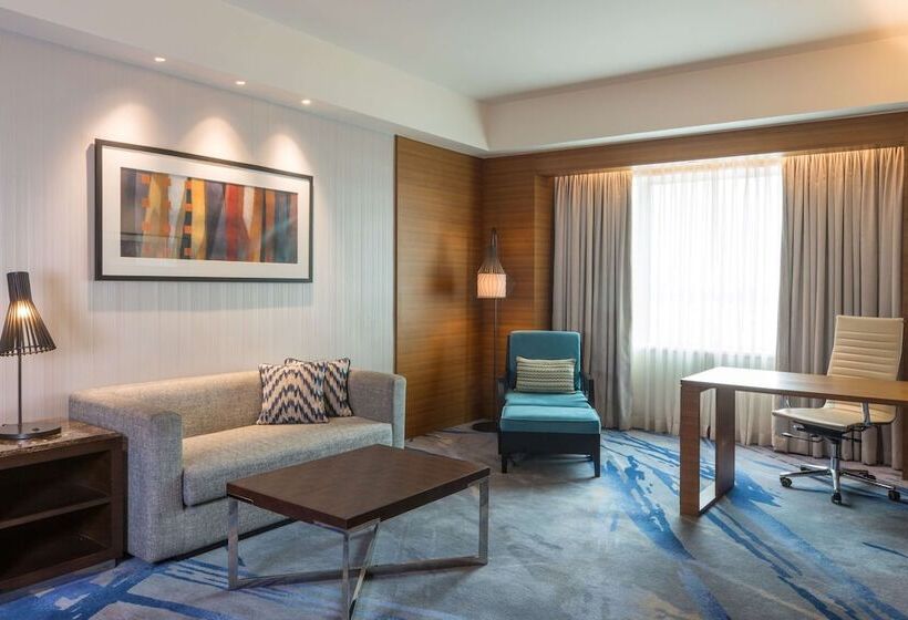 سوییت اجرایی, Radisson Blu Cebu