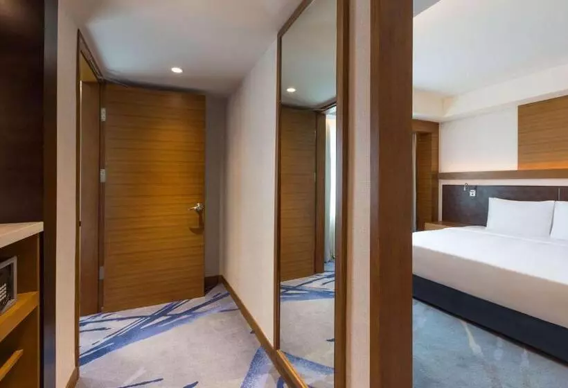 ジュニアスイート, Radisson Blu Cebu