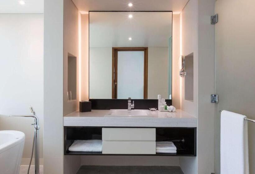 سوییت اجرایی, Radisson Blu Cebu