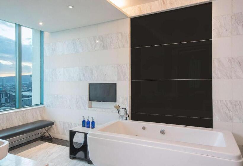 سوئیت پرزیدنت, Radisson Blu Cebu