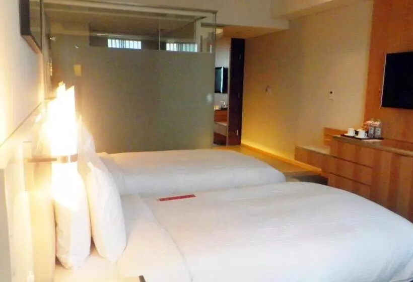 デラックスルーム, Ramada Plaza By Wyndham Suwon