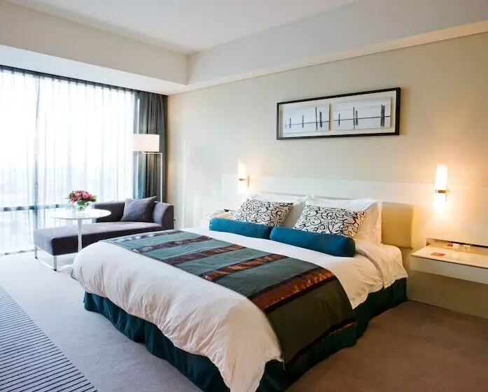 デラックスルーム, Ramada Plaza By Wyndham Suwon