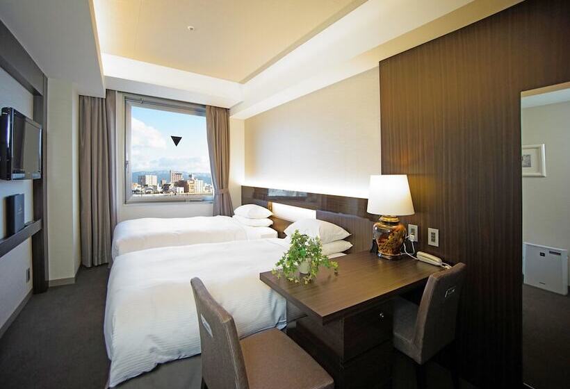 Quarto Estandar, Riverge Akebono