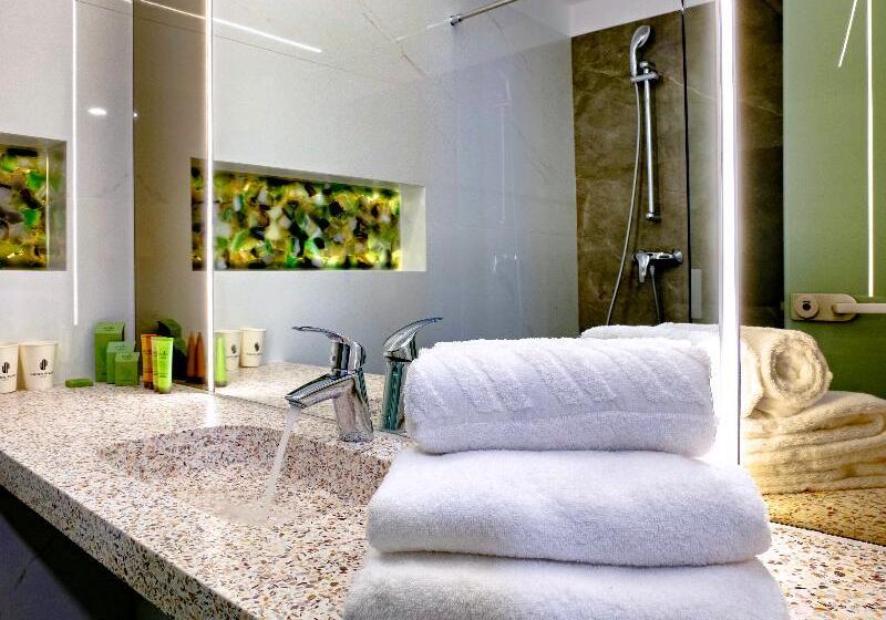 Quarto Estandar, Riverge Akebono